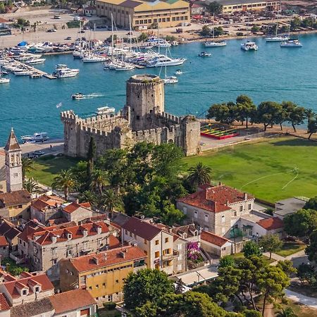 Rooms Mirjana - Centre Of Trogir Luaran gambar