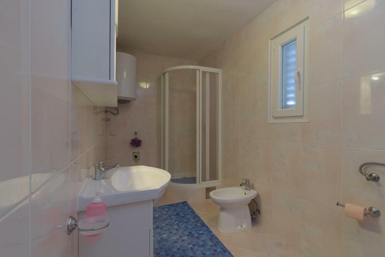 Rooms Mirjana - Centre Of Trogir Luaran gambar